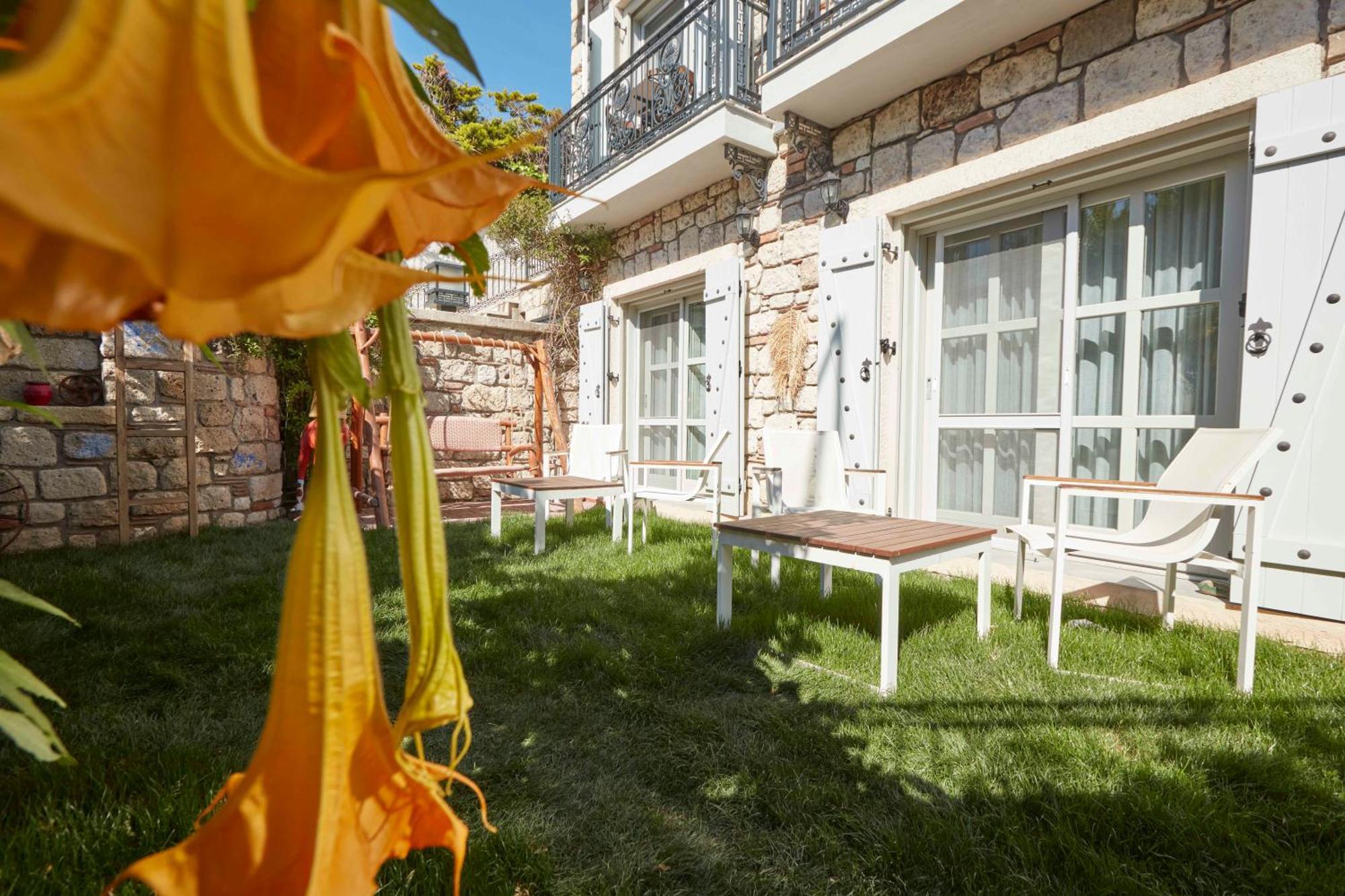 Alabora Hotel Алачати Экстерьер фото
